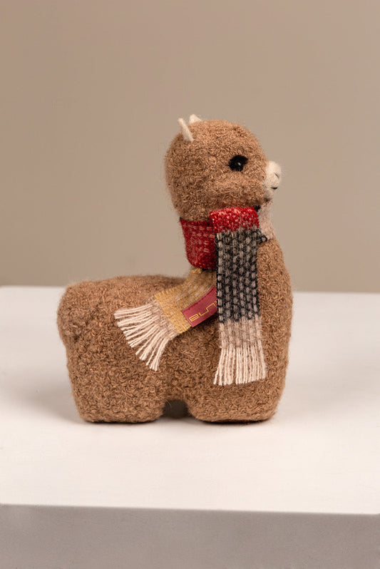 Peluche Qoni Grande en Baby Alpaga Couleur Vicuna
