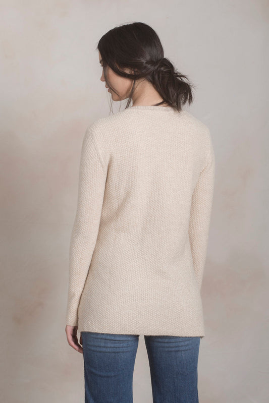 Pull Praga en Baby Alpaga Couleur Mastic