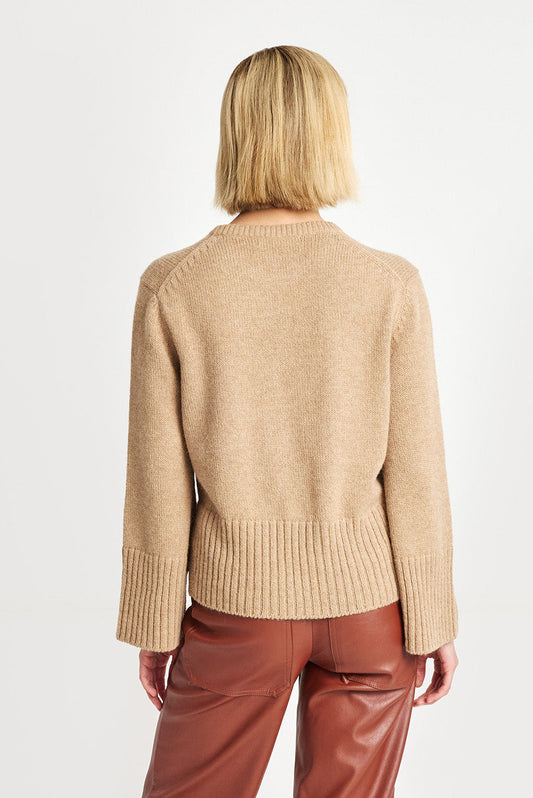 WE SWEATER