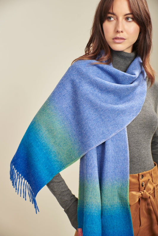 Écharpe Sariah en Baby Alpaga Couleur Celeste