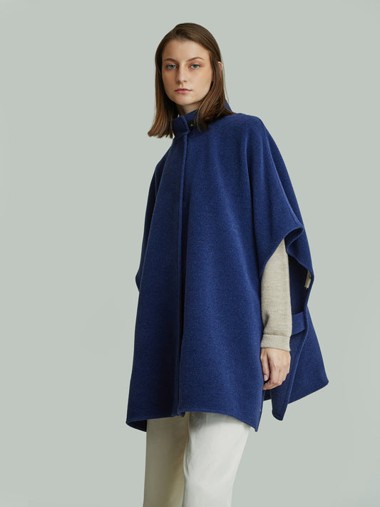 Cape Yvonne En Baby Alpaga / Laine Couleur Bleu