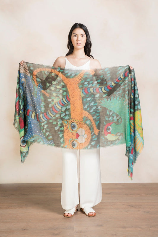 TOTEM SHAWL