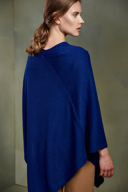 ALMENDRA PONCHO