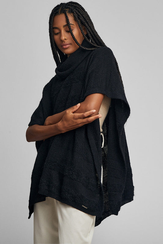 Poncho Wannabe en Baby Alpaga Couleur Black